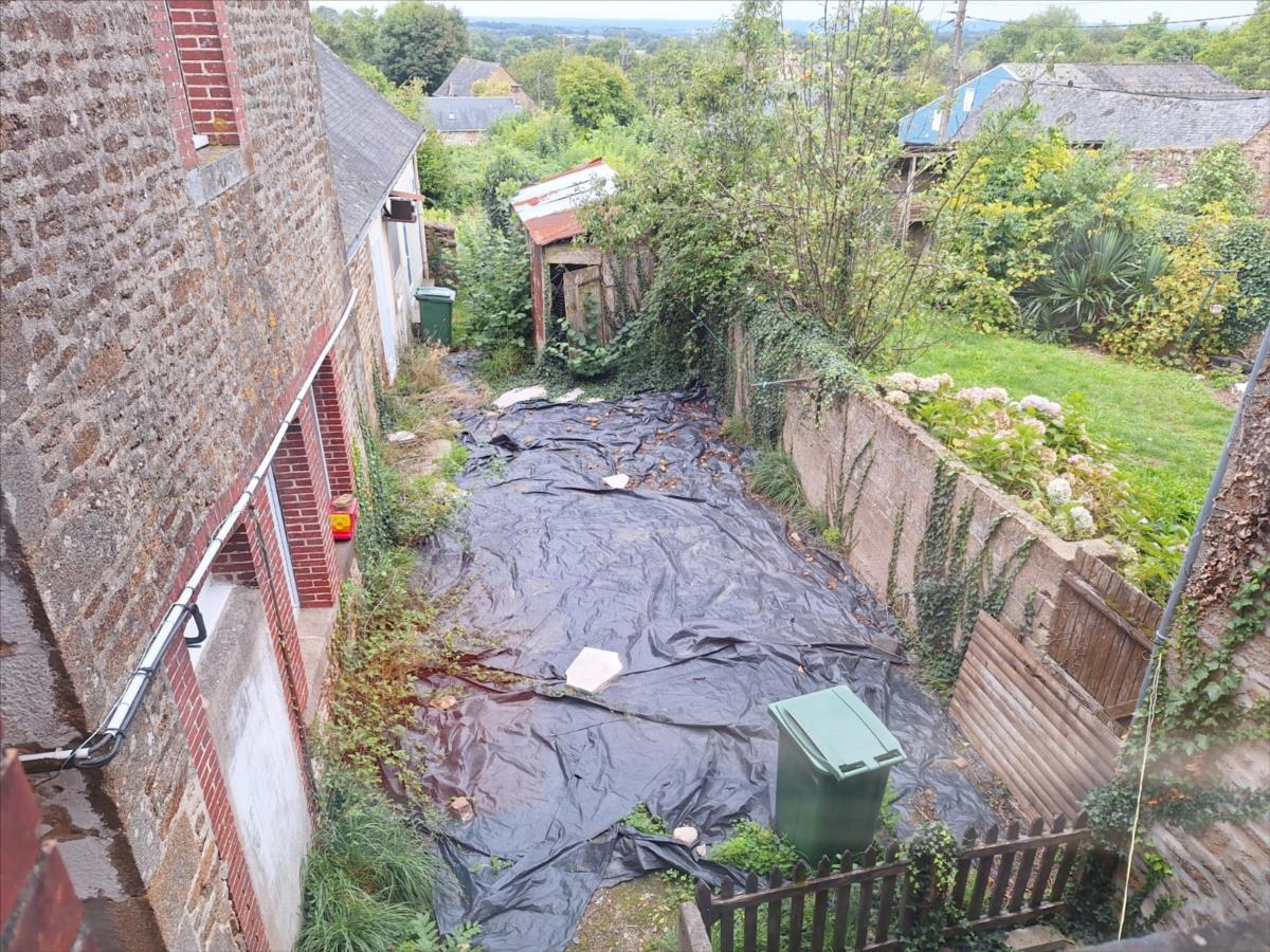 Immeuble rapport à vendre Saint-Denis-de-Gastines