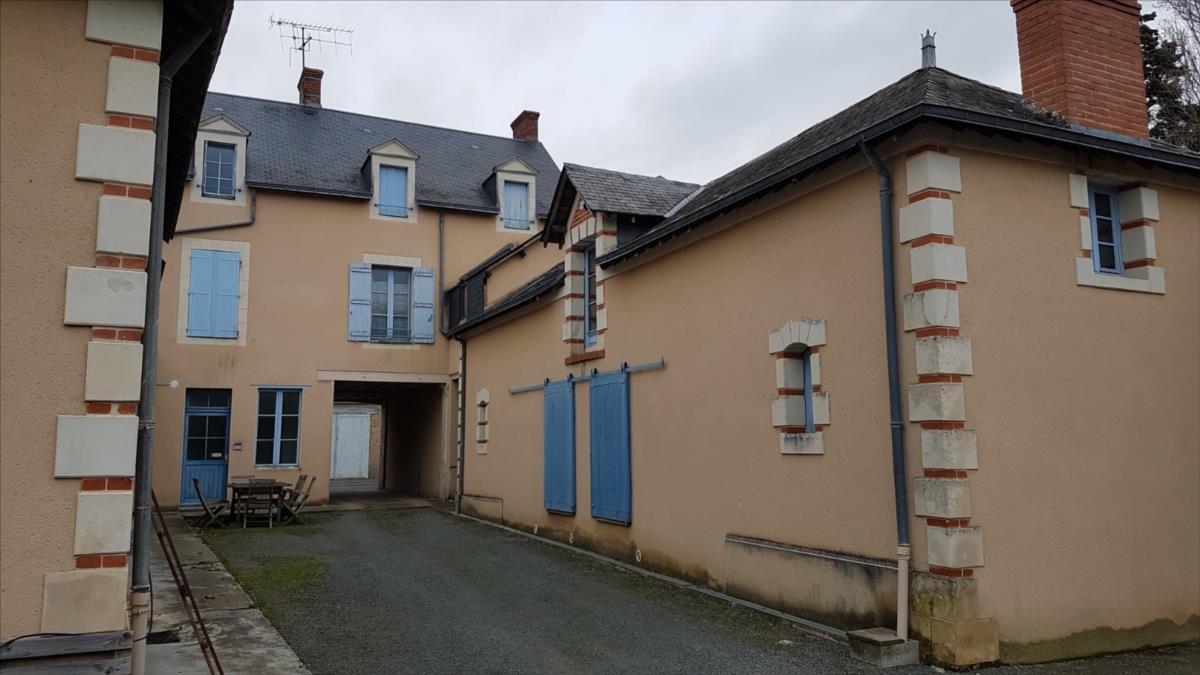 Immeuble rapport à vendre Bazouges Cré sur Loir