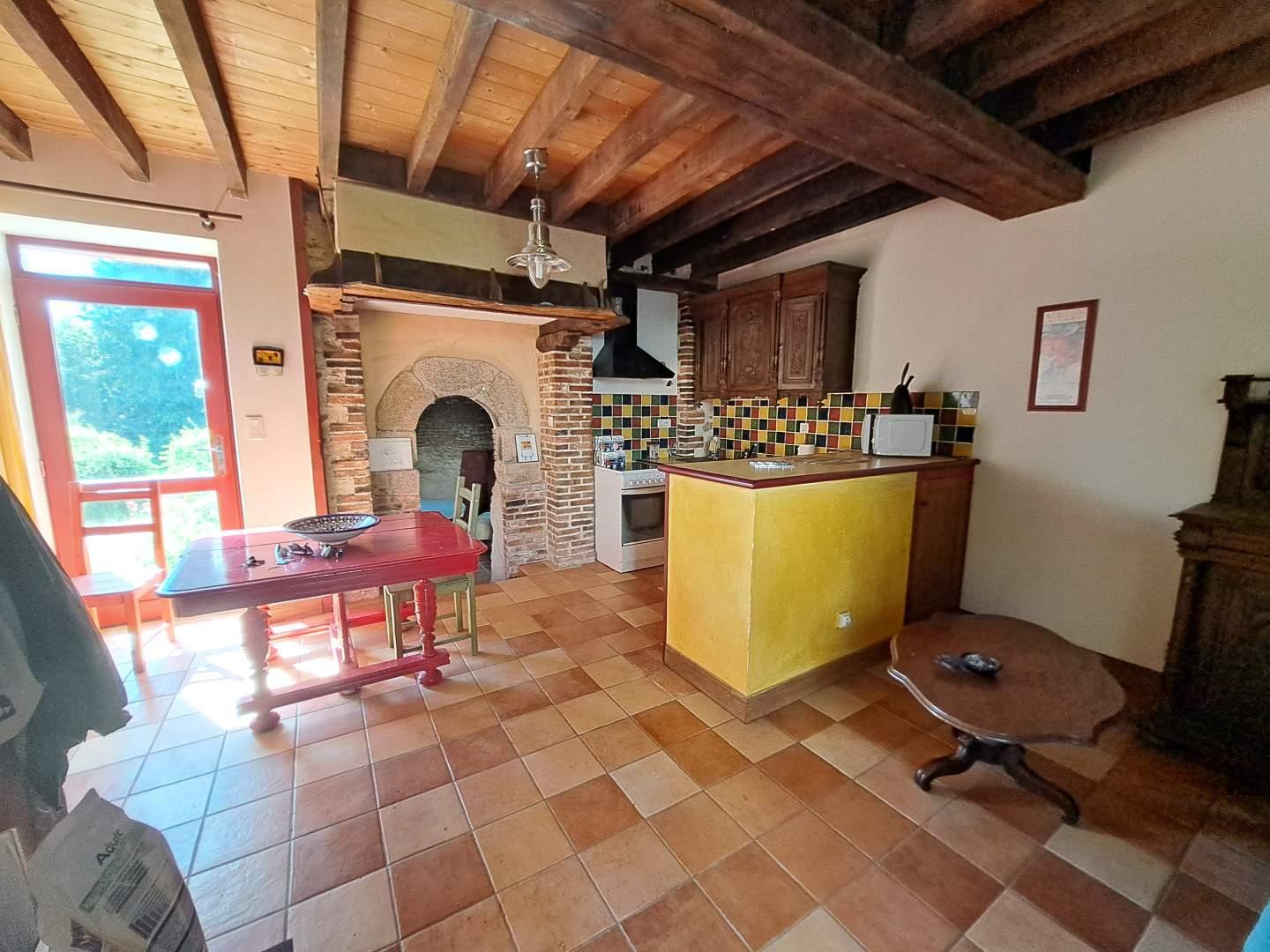 Domaine à vendre Livré la Touche