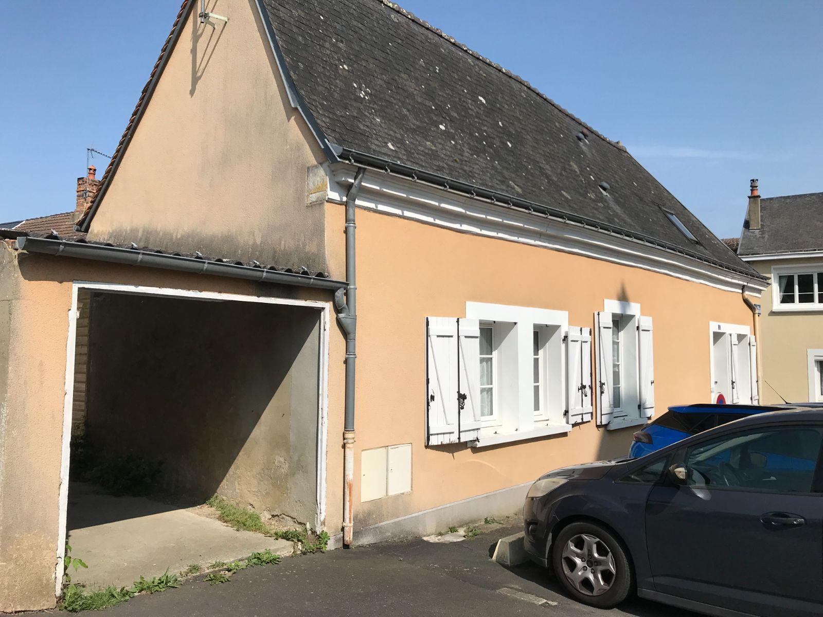 Immeuble rapport à vendre Parigné-le-Pôlin